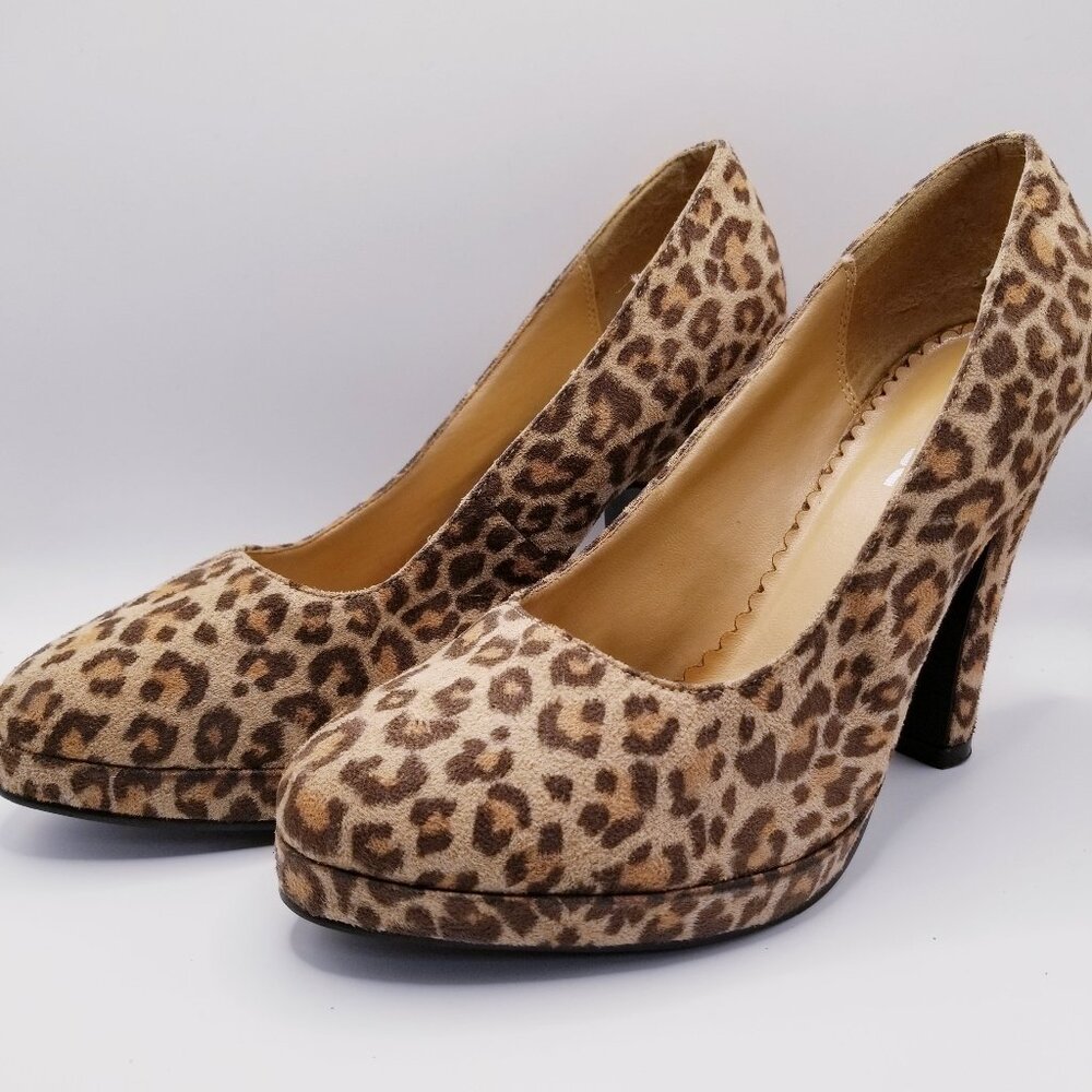 Y2K Vintage Groove Faux Suede Leopard Print - Drama Queen - Size 9